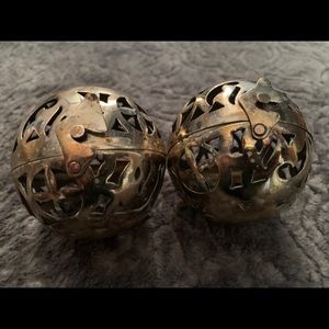 Vintage balls that open